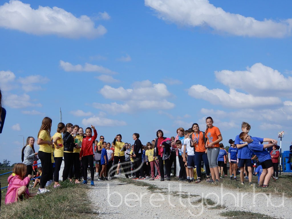 Mezei futóbajnokság Berettyóújfaluban 23